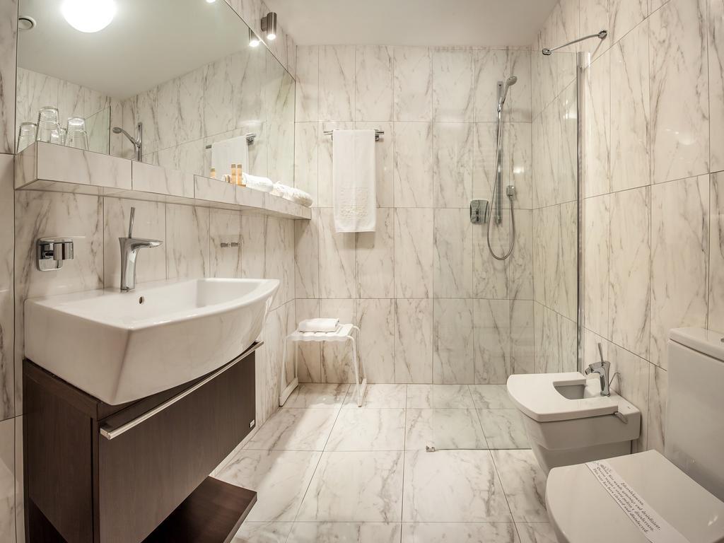 Hotel Poznanski A2 Luboń المظهر الخارجي الصورة