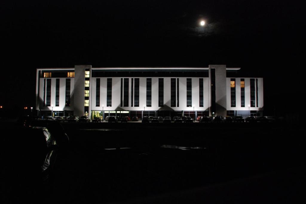 Hotel Poznanski A2 Luboń المظهر الخارجي الصورة